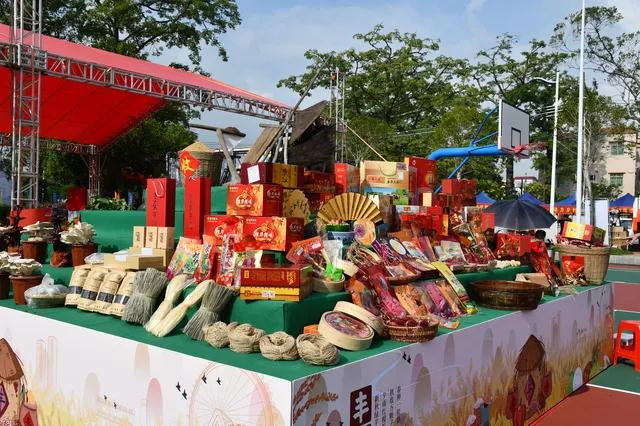 荣业食品参加中山市2020年中国农民丰收节，创新腊味产品备受市民追捧！