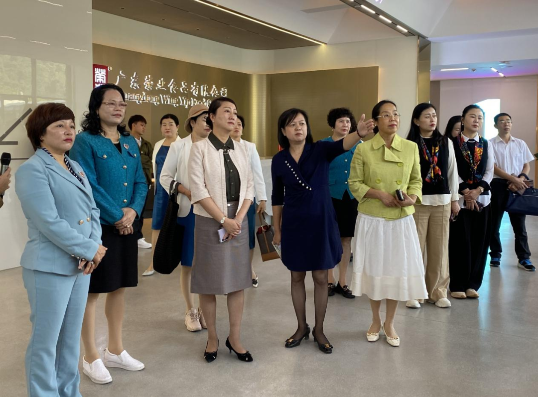 贵州省六盘水市妇联到黄圃镇开展协作交流，并走访荣业